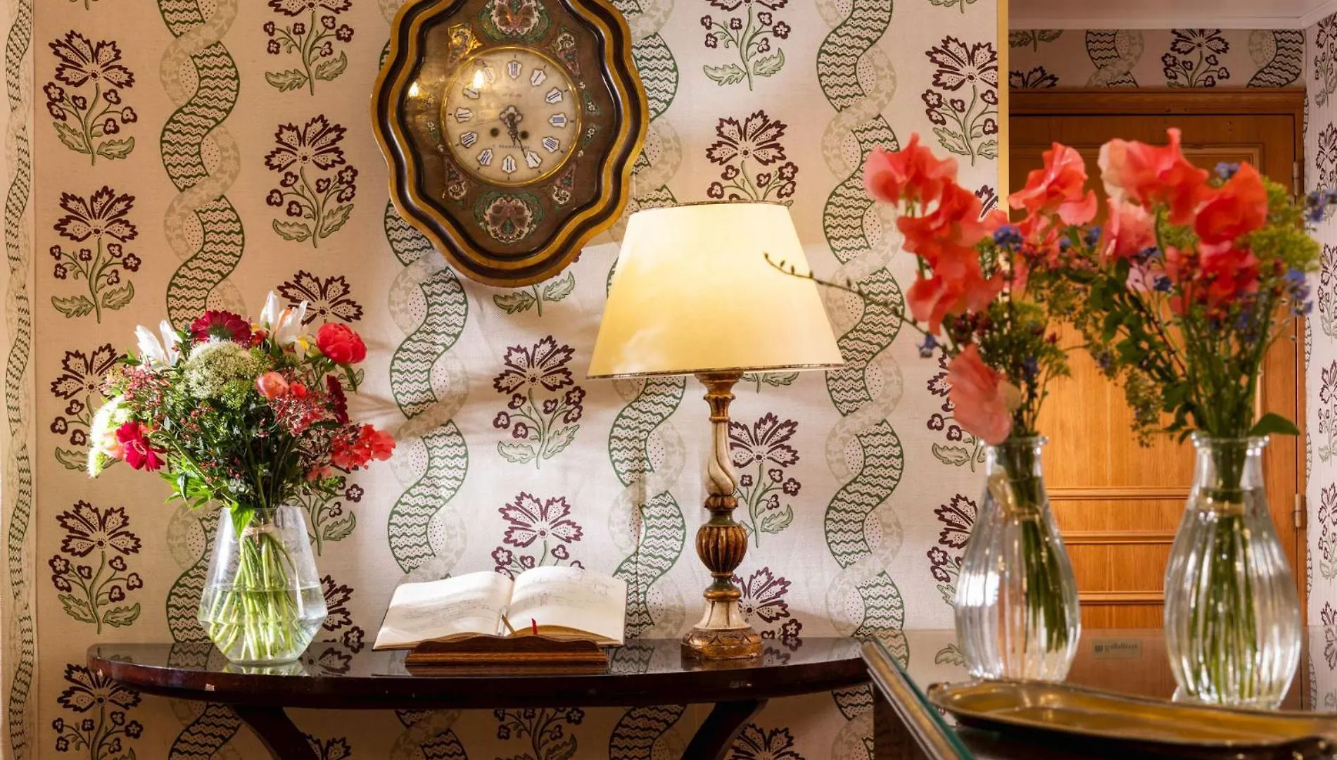 Relais Du Vieux Hotel 4*